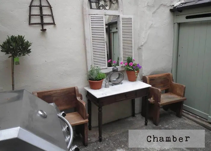 Apartment Trembling Madness York