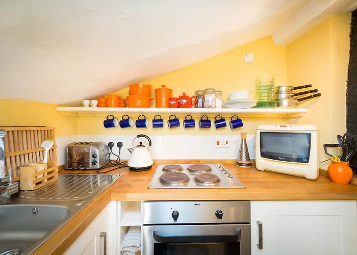 Apartment Trembling Madness