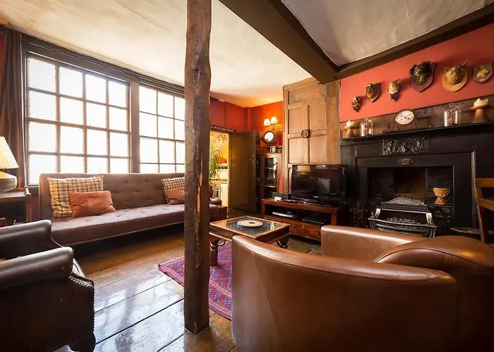 Apartment Trembling Madness *